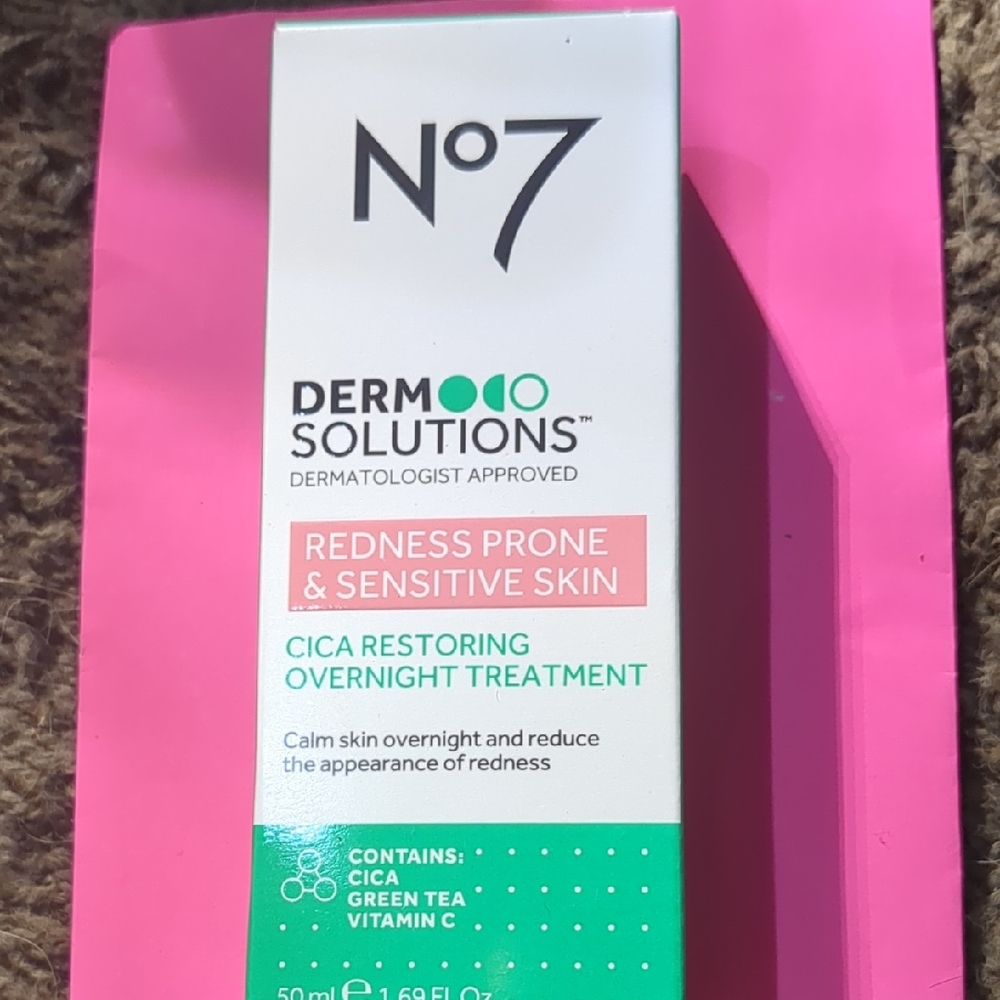 NO7 BOOTS Derm Solutions™ CICA Restoring Overnight Treatment 50ml